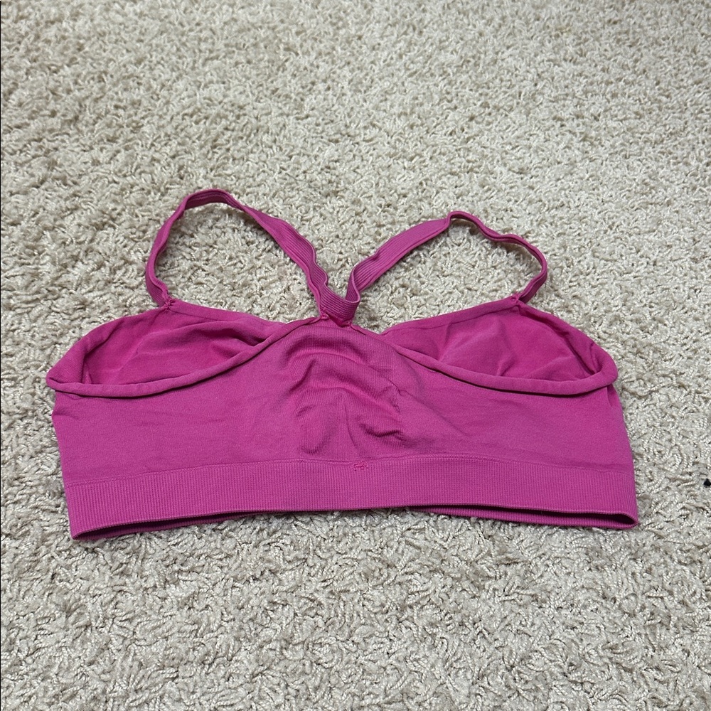 Seamless pink sports bra - Picture 3 of 3